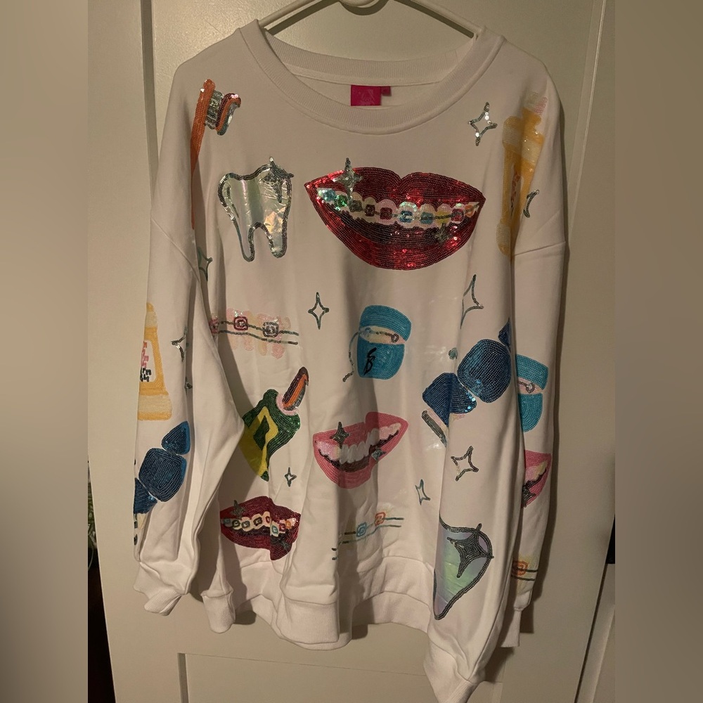 QUEEN OF SPARKLES dental sweatshirt